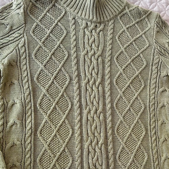 Jeanne Pierre Cable Women’s Sweater - Picture 6 of 8